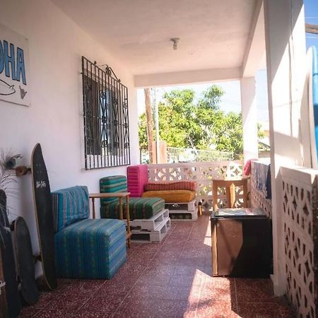 Surf Hostel Cabo "The Riptide" Сан-Хосе-дель-Кабо Екстер'єр фото
